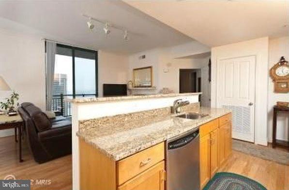 INNER HARBOR - Residential Lease