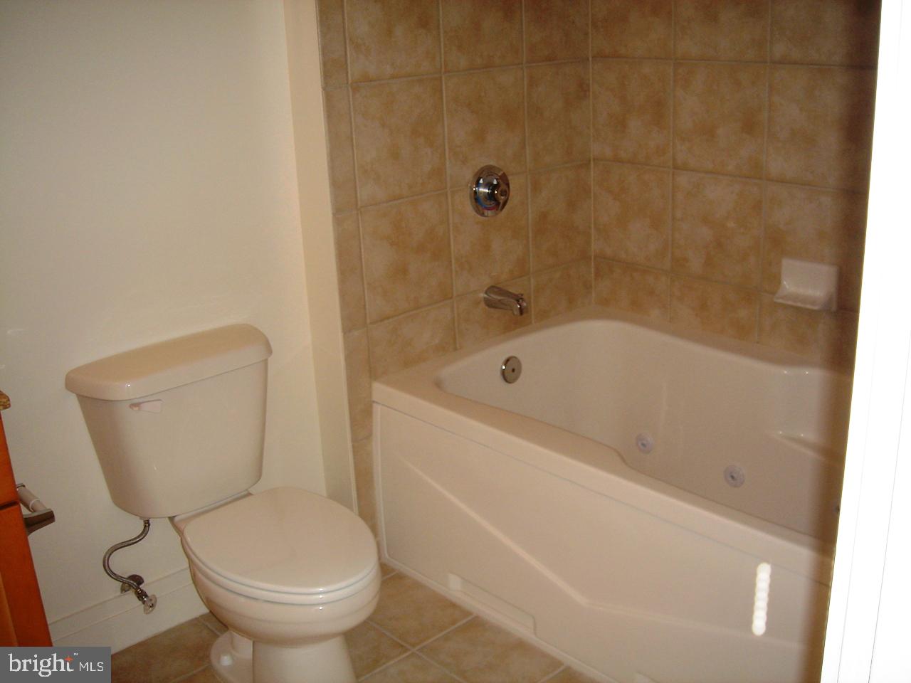 INNER HARBOR - Residential Lease