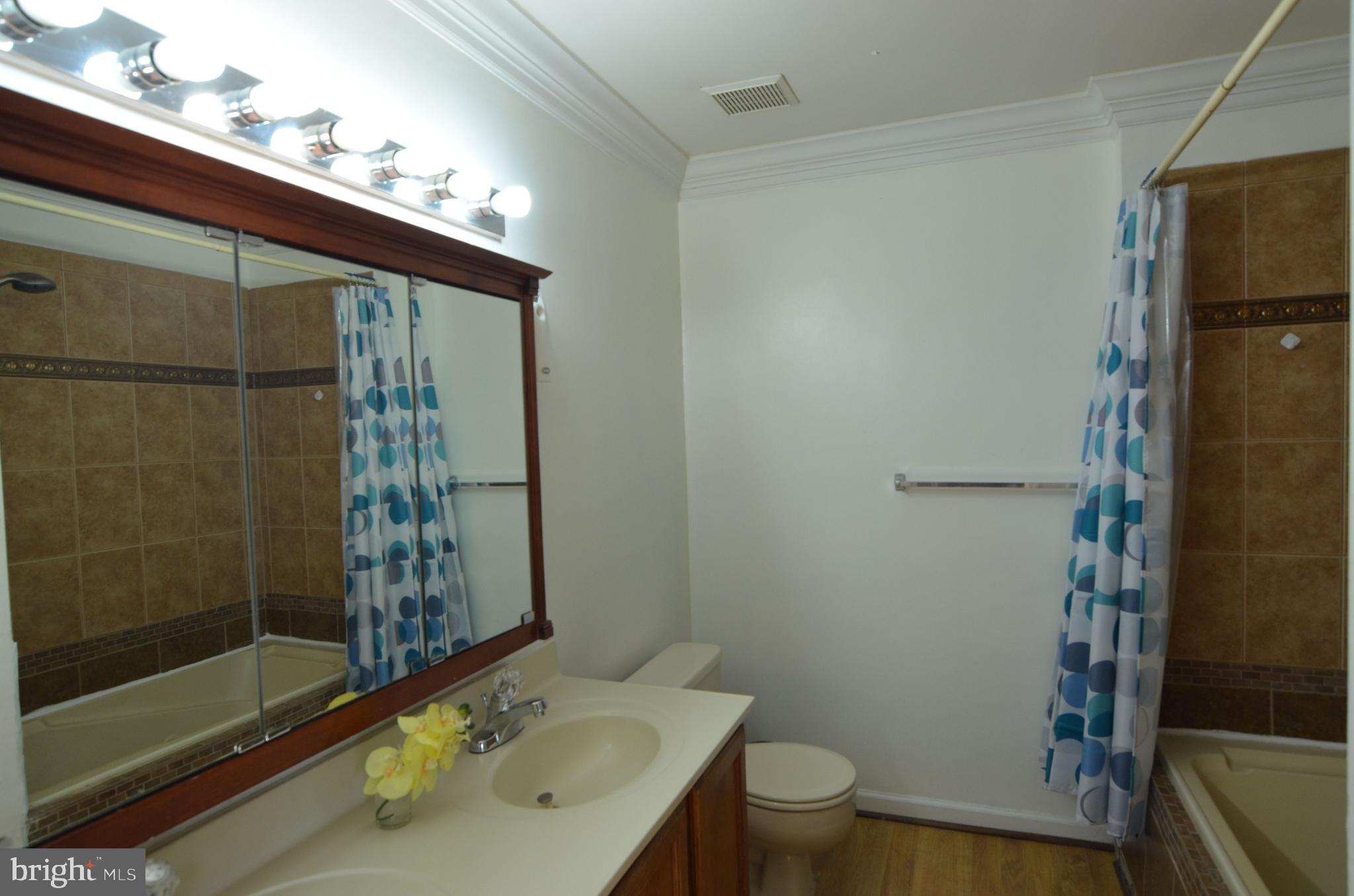 WELLINGTON/CLOVERHILL - Residential