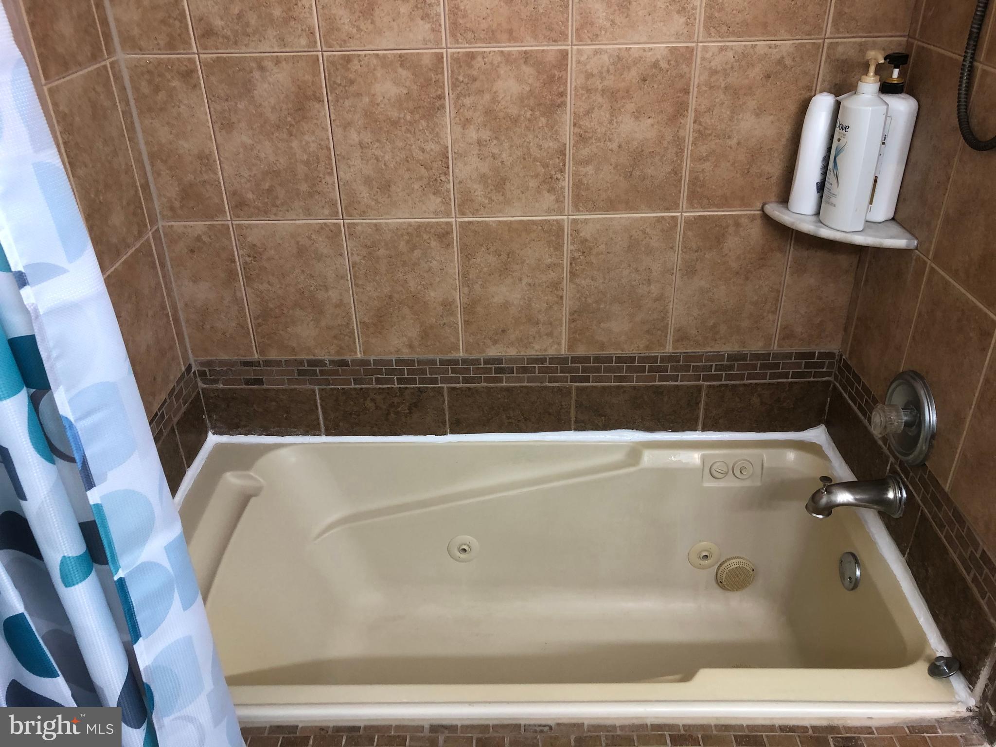 WELLINGTON/CLOVERHILL - Residential