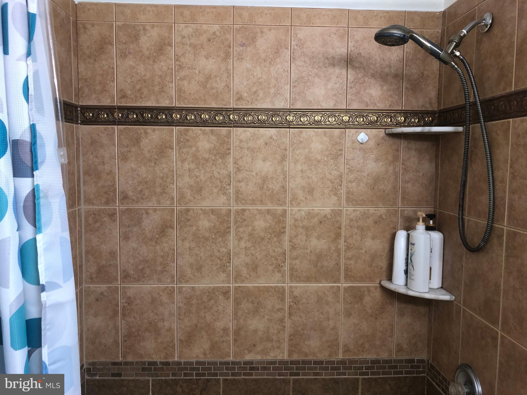 WELLINGTON/CLOVERHILL - Residential