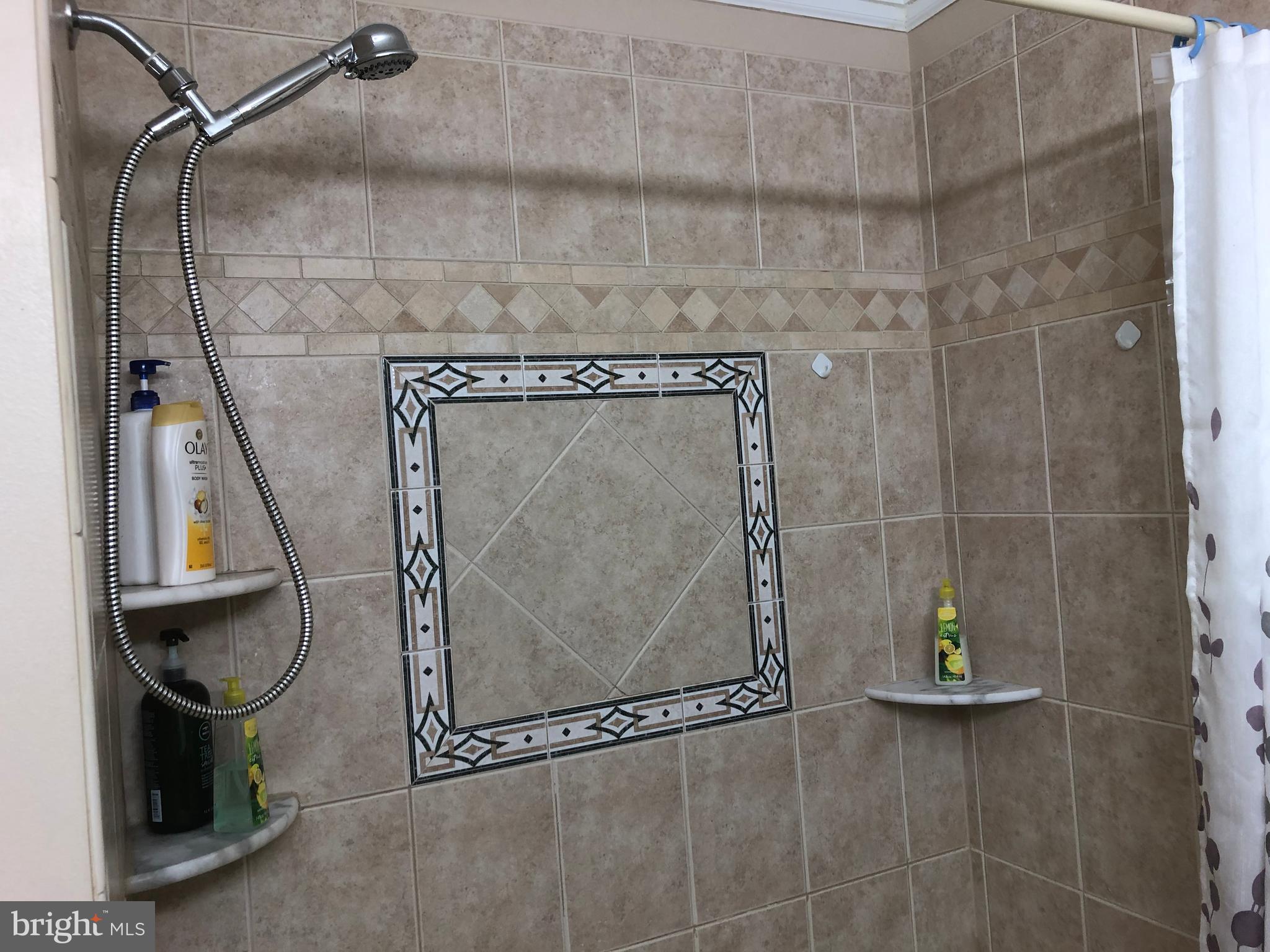 WELLINGTON/CLOVERHILL - Residential