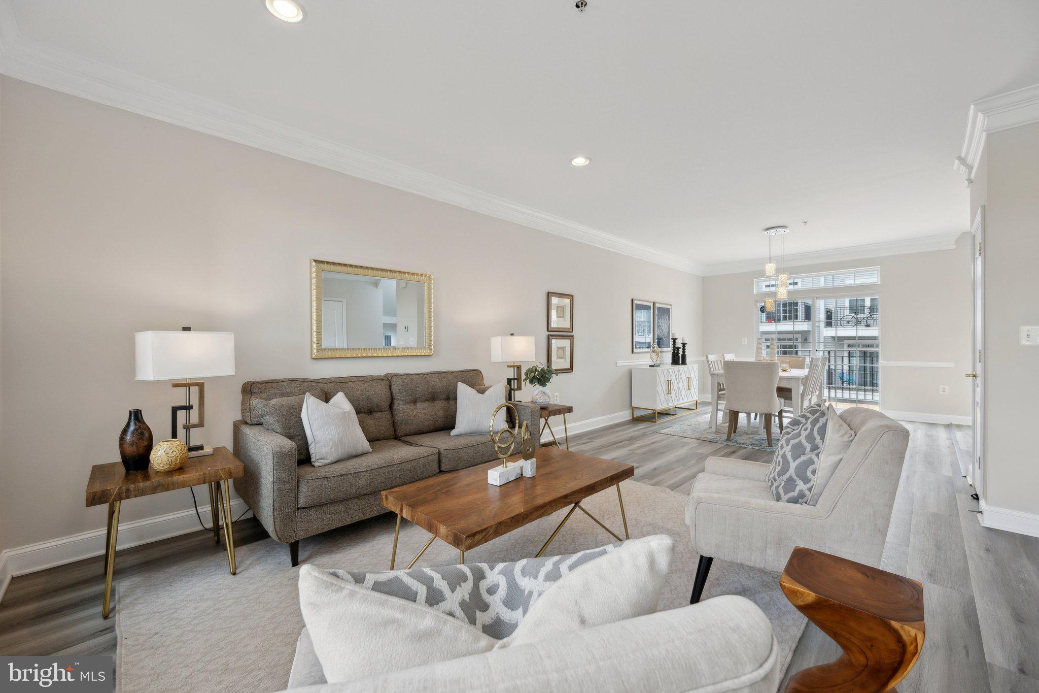 228 N SUMMIT AVENUE 27-228