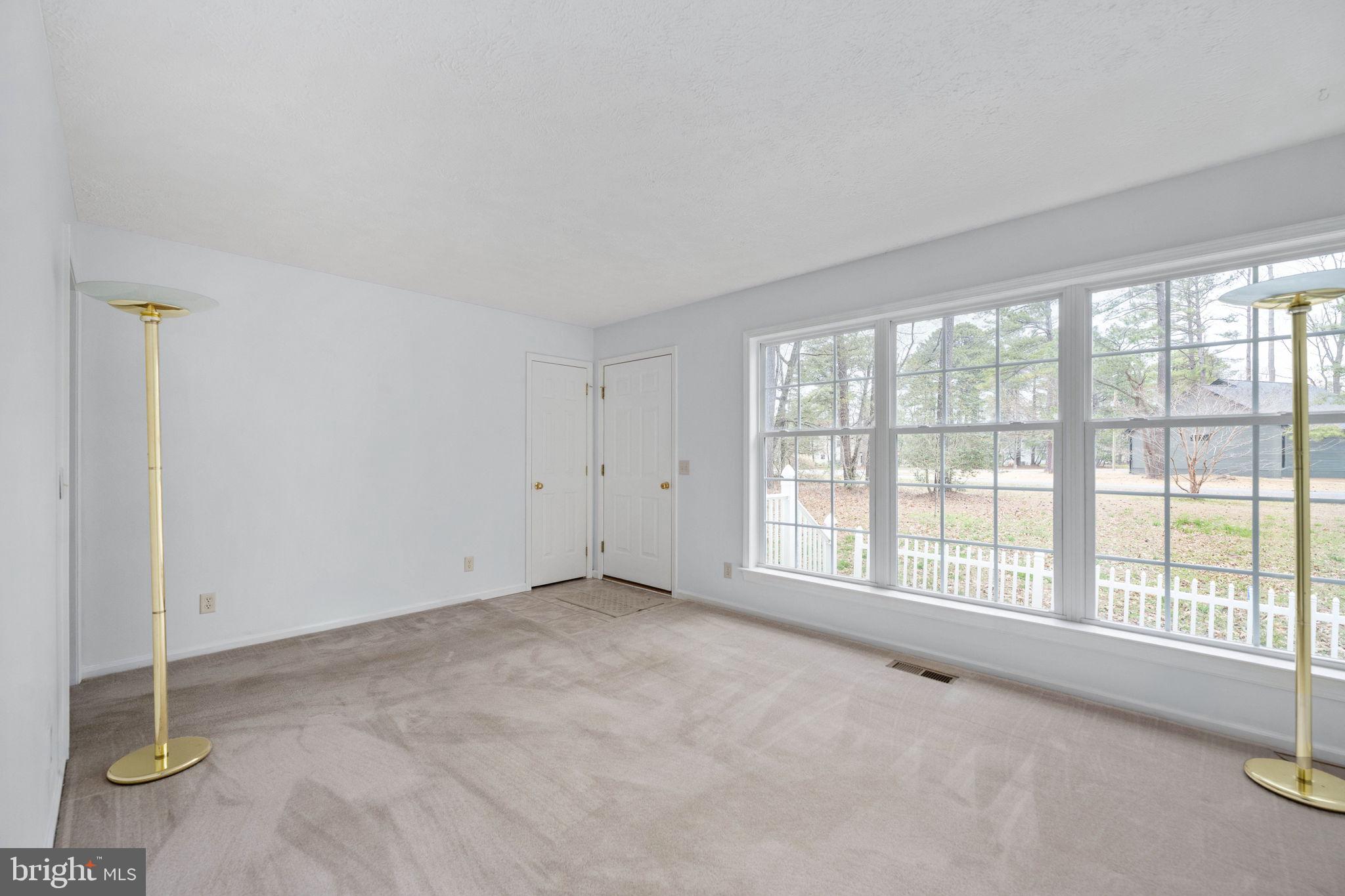 CABIN POINT - Residential