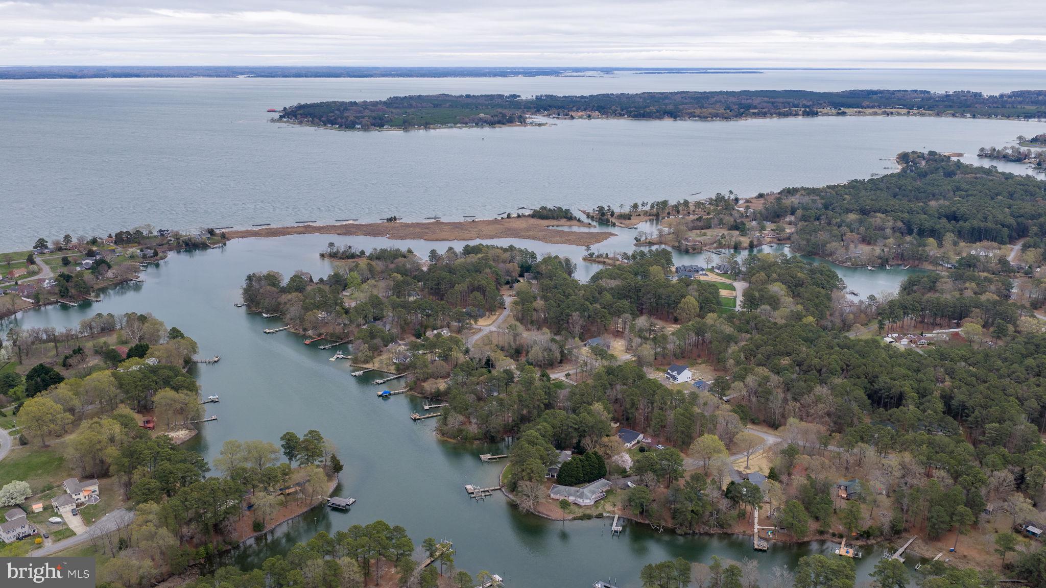 CABIN POINT - Residential