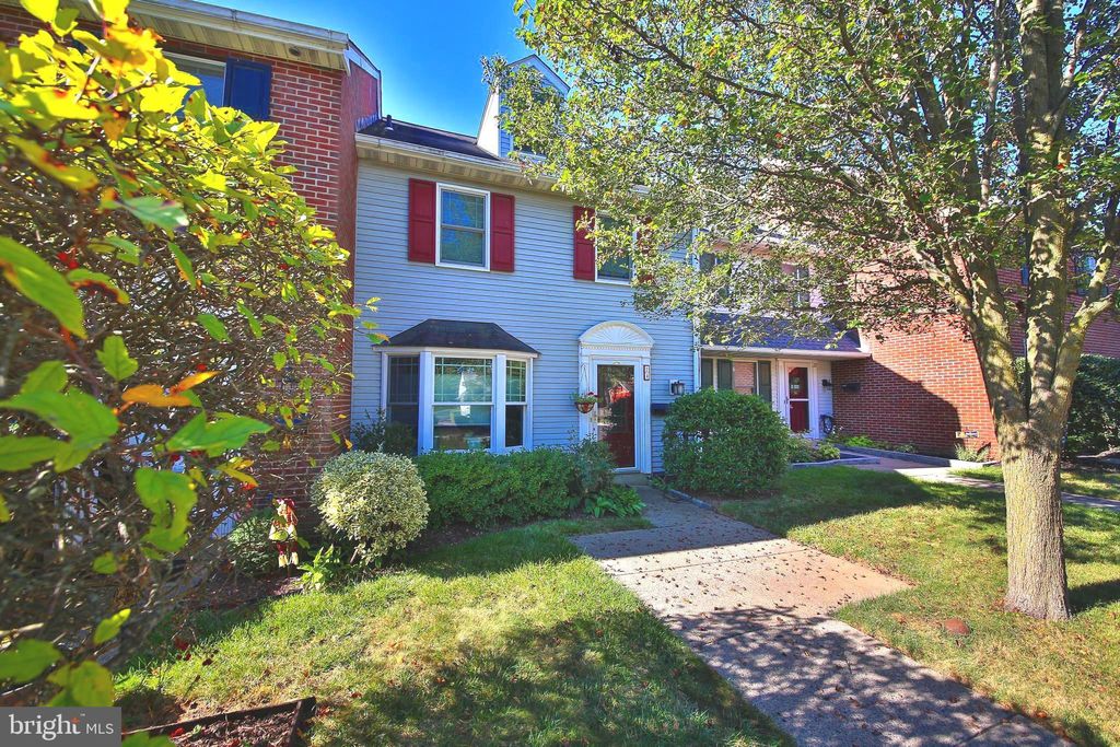 Photo of 24 S Wayne Avenue, HATFIELD, PA 19440 (MLS # PAMC2159378)