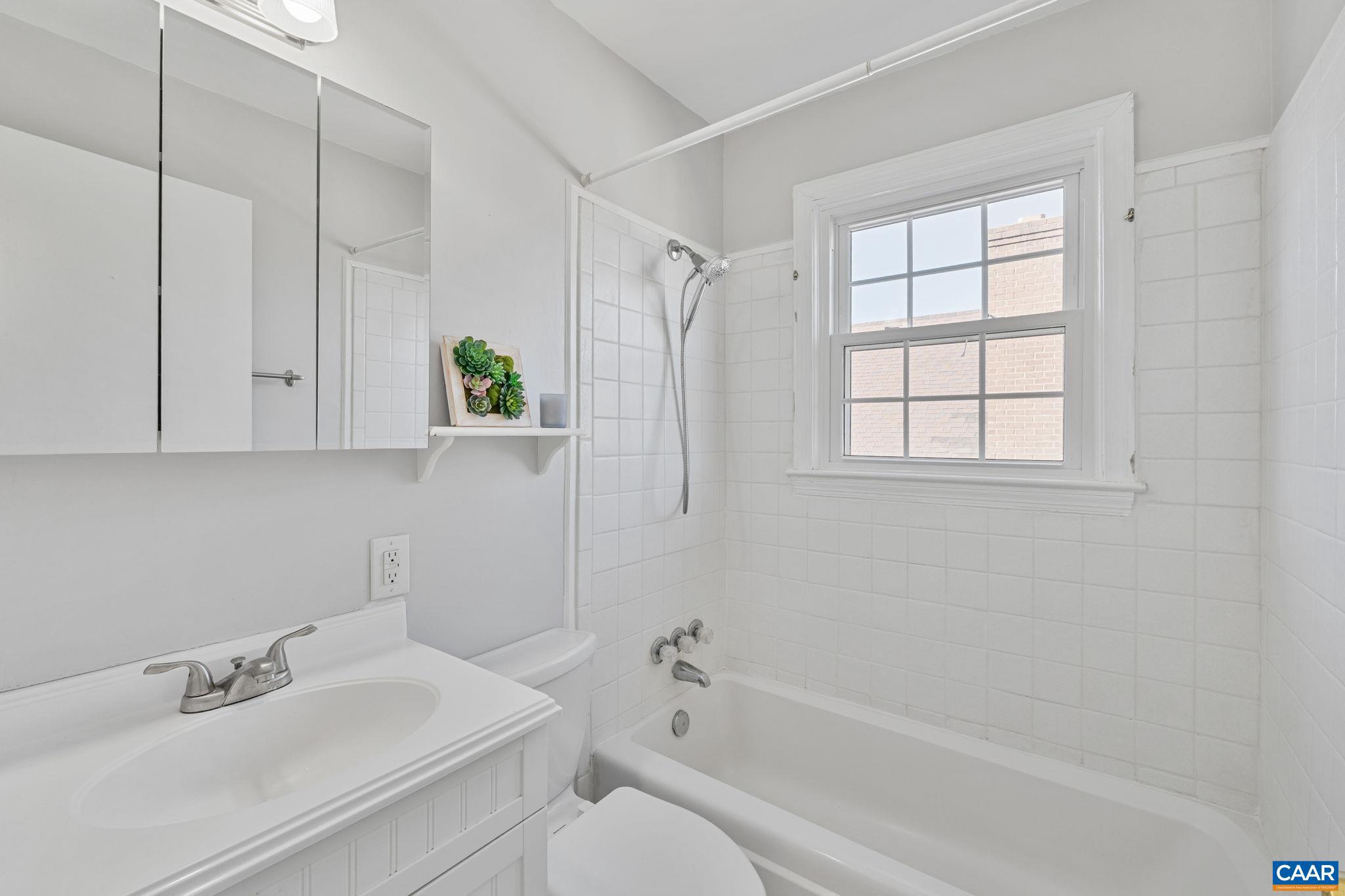 BELMONT - Residential