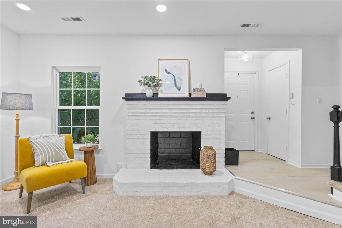 MILL GARDEN TOWNHOUSES - Residential