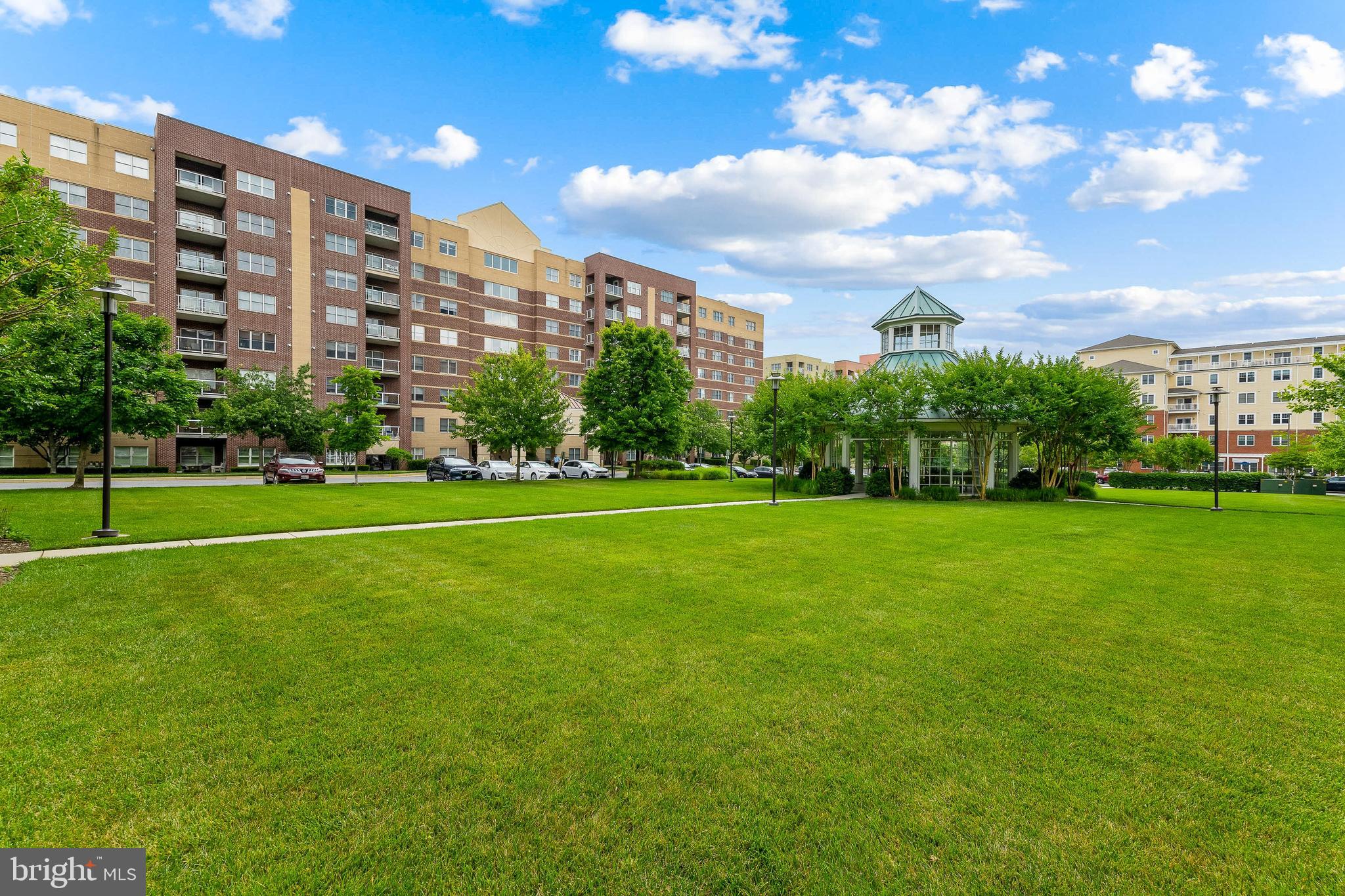 ROUNDWOOD RIDGE - Residential