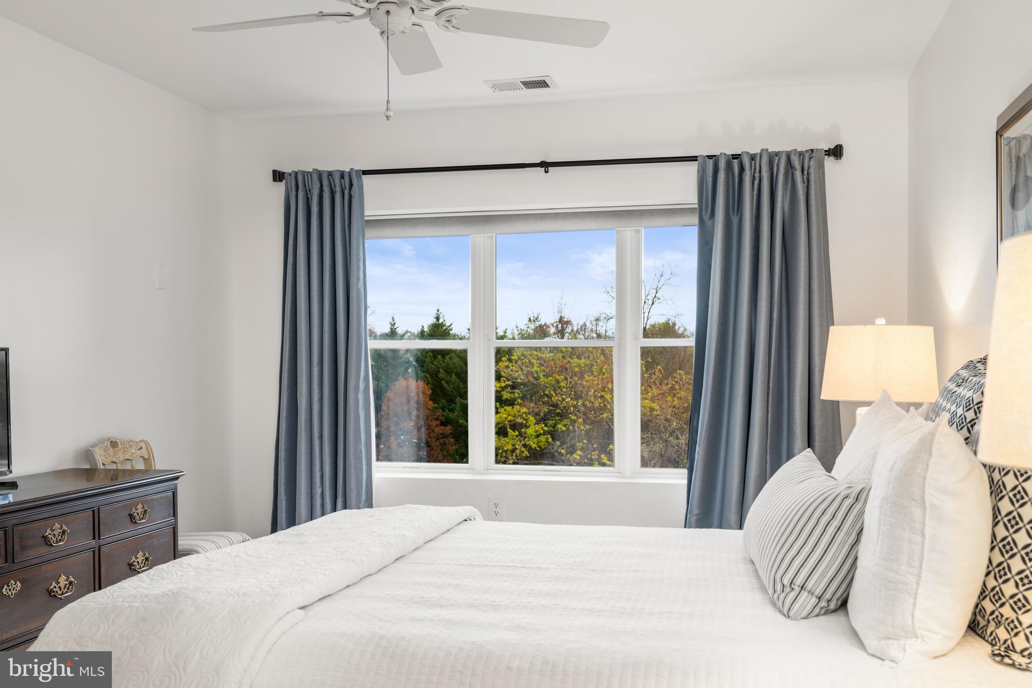 ROUNDWOOD RIDGE - Residential