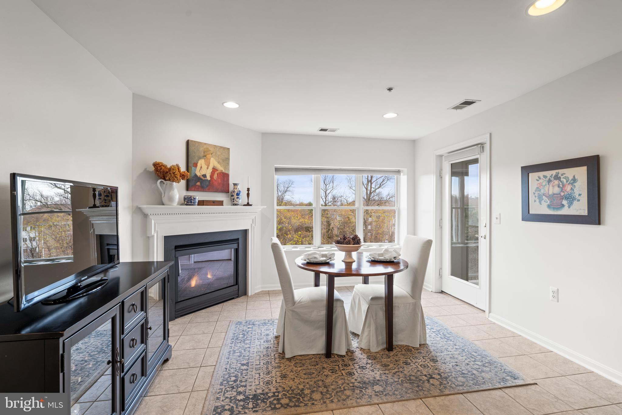 ROUNDWOOD RIDGE - Residential