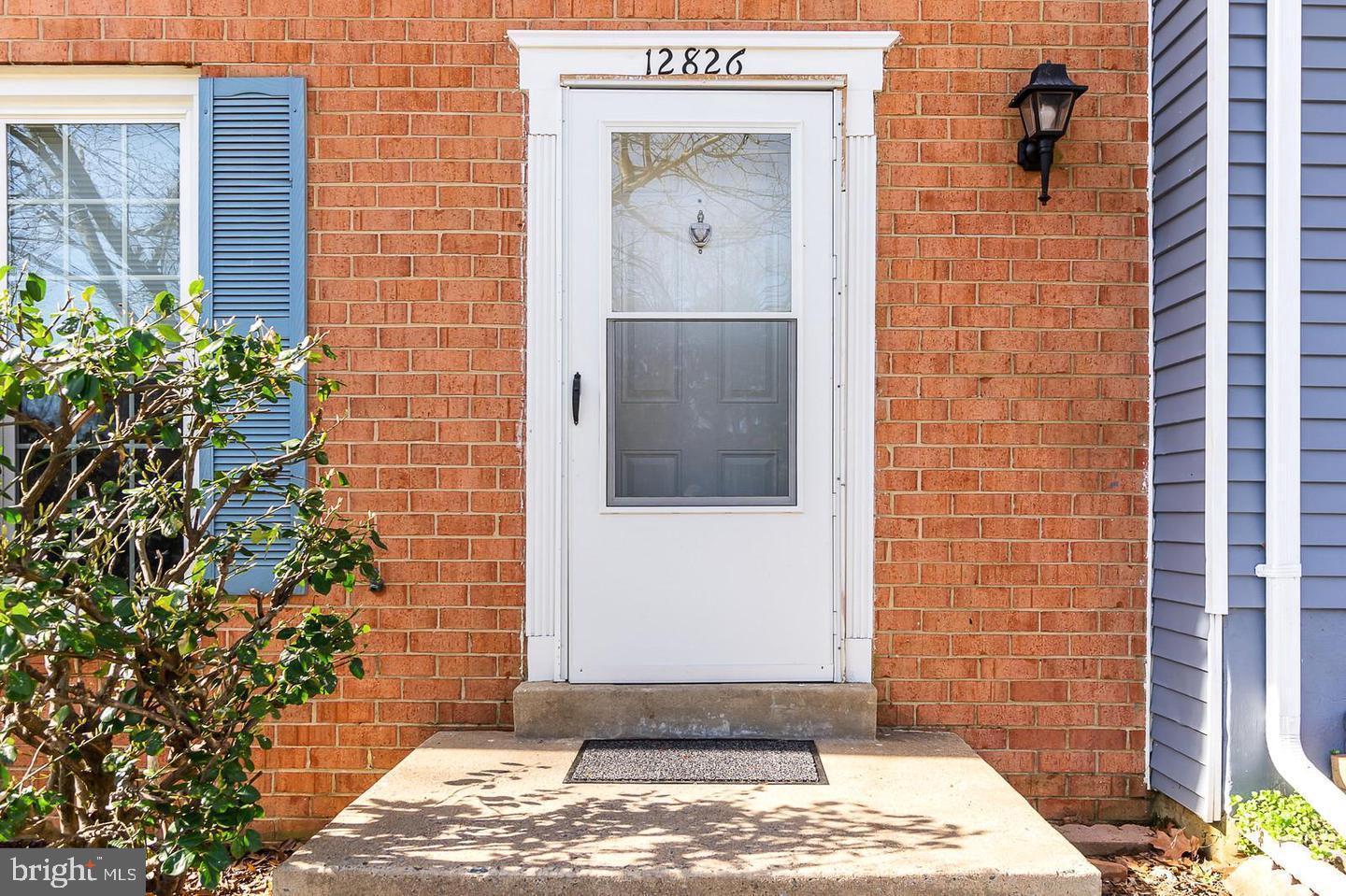 ROLLING BROOK - Residential Lease