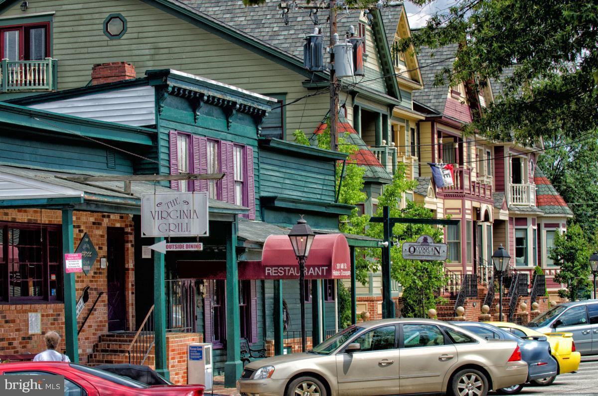 ROLLING BROOK - Residential Lease