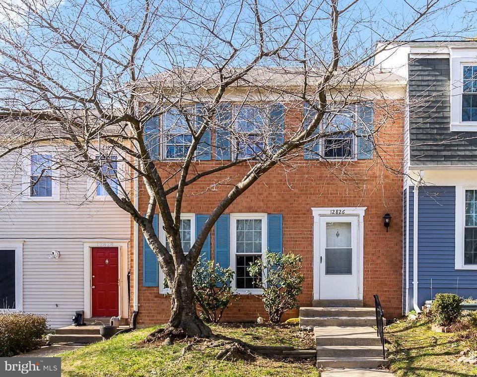 ROLLING BROOK - Residential Lease