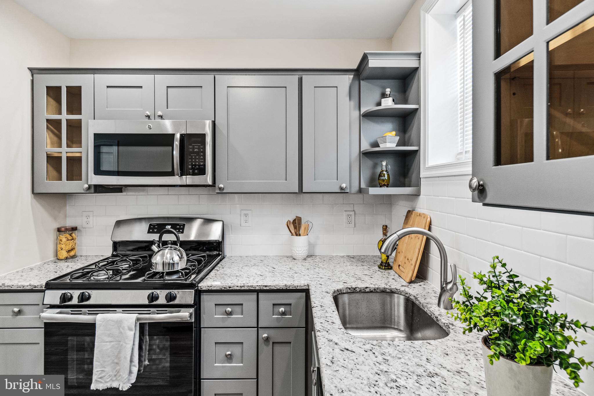 WEST PASSYUNK - Residential