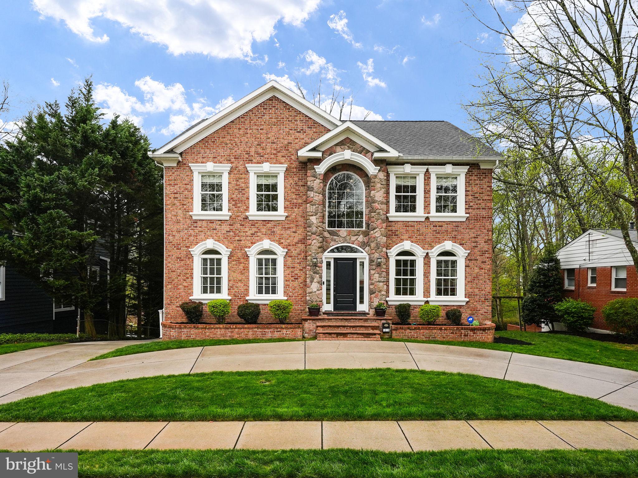 VIENNA WOODS - Residential