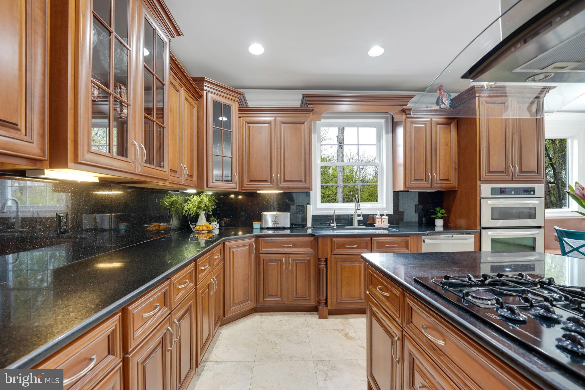 VIENNA WOODS - Residential