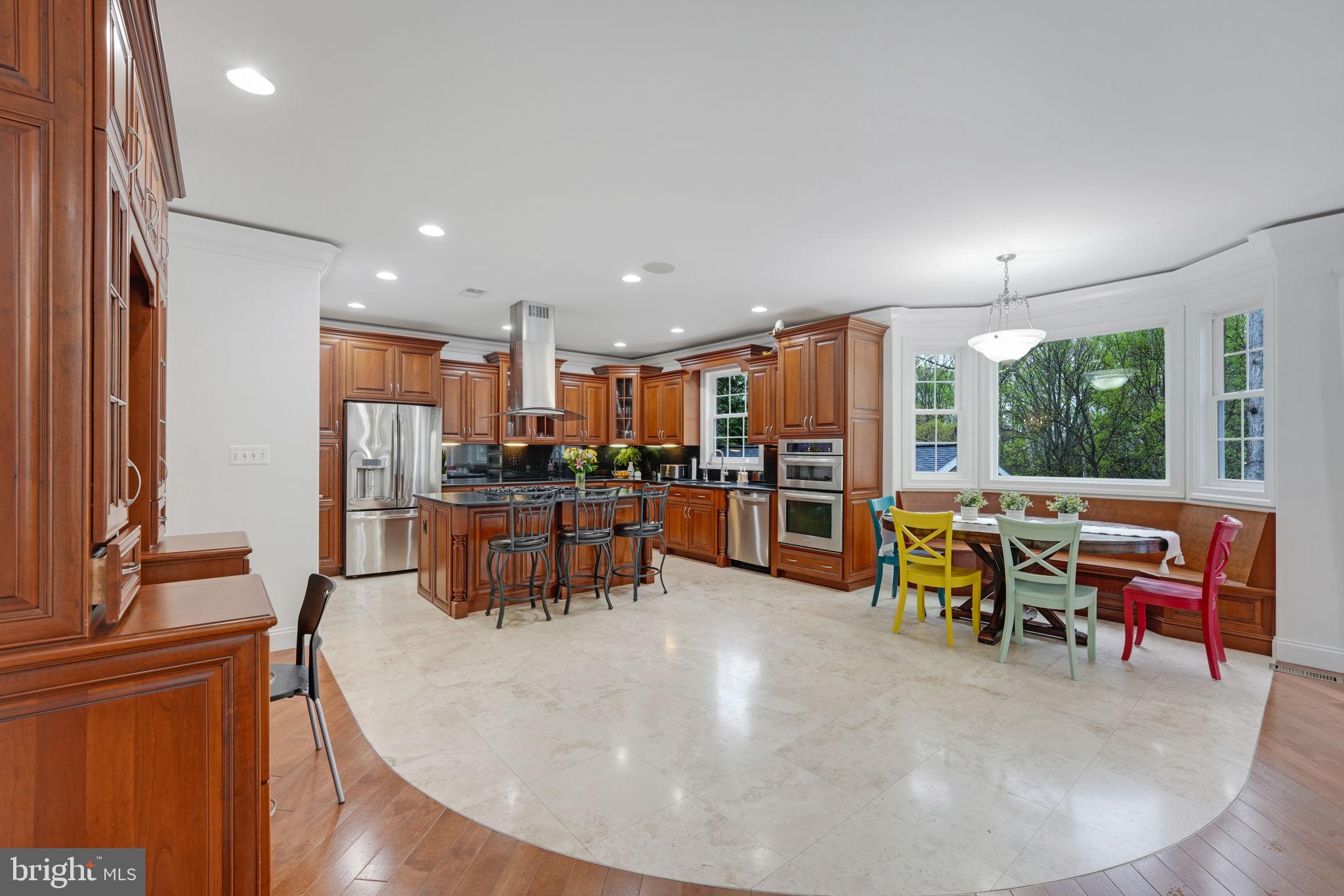 VIENNA WOODS - Residential