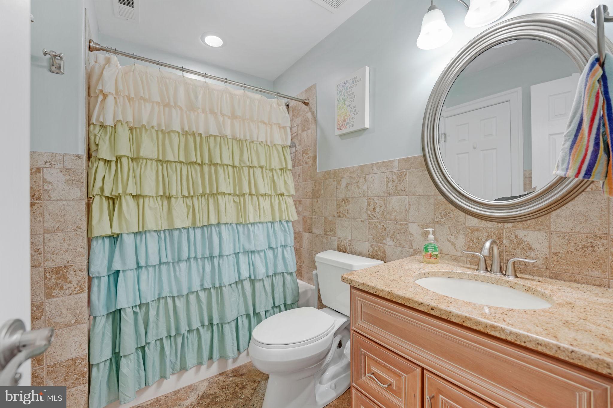 VIENNA WOODS - Residential