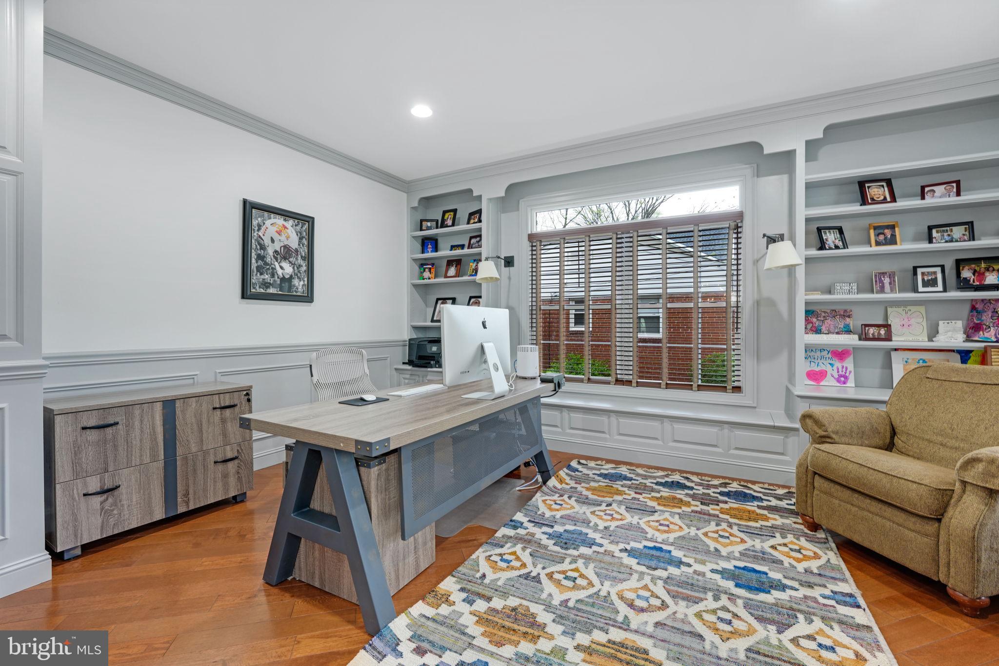 VIENNA WOODS - Residential