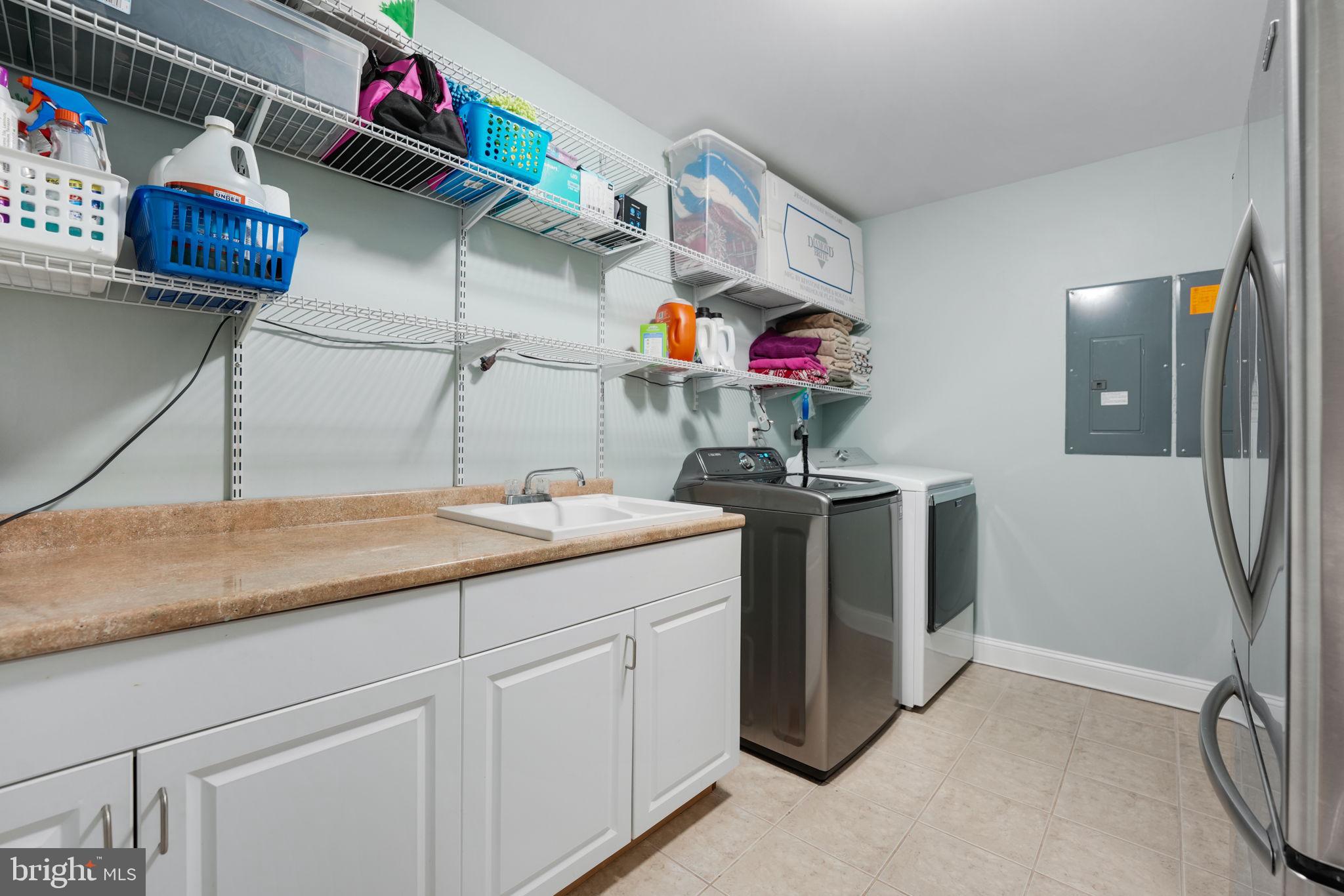 VIENNA WOODS - Residential