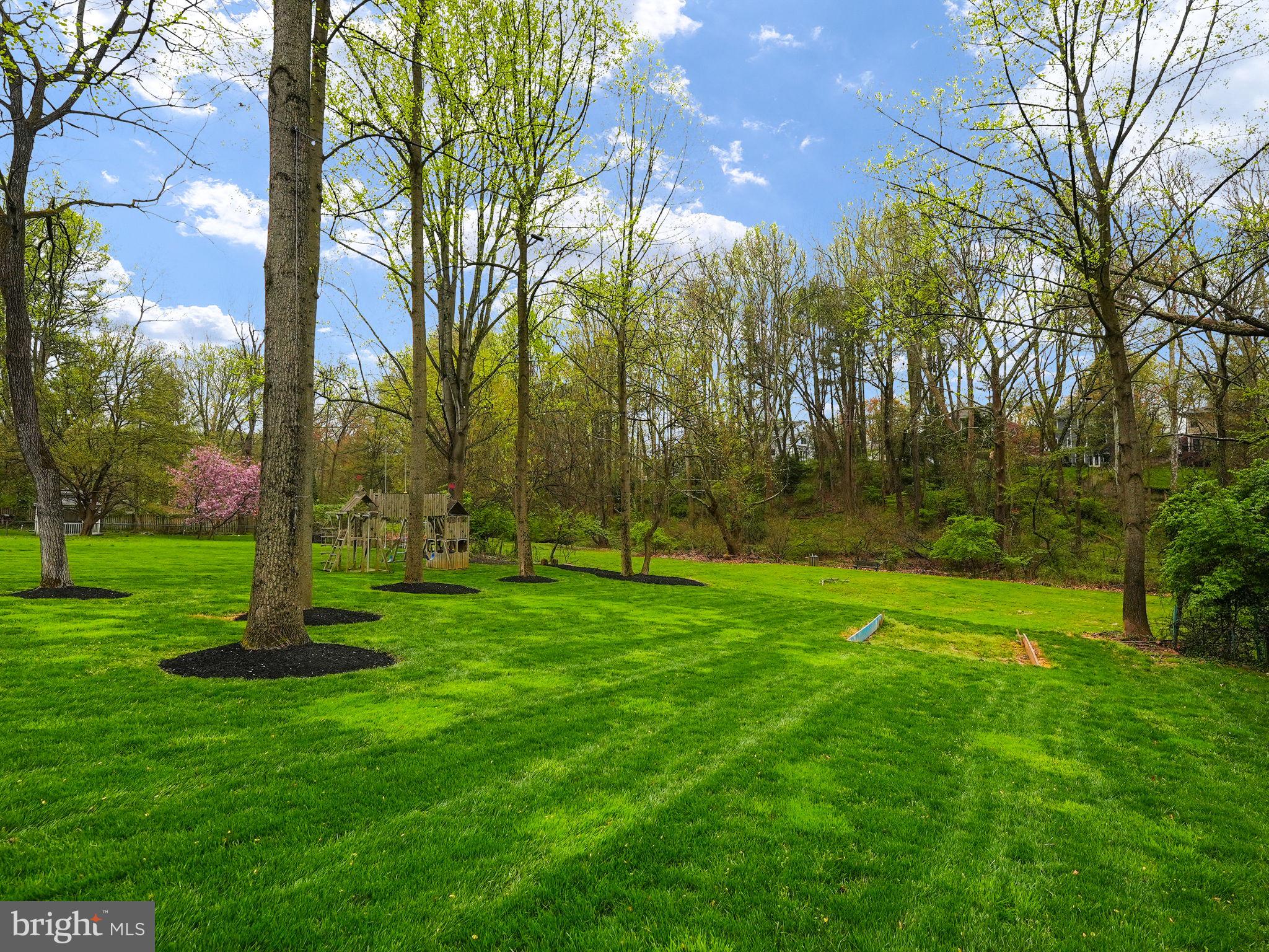 VIENNA WOODS - Residential