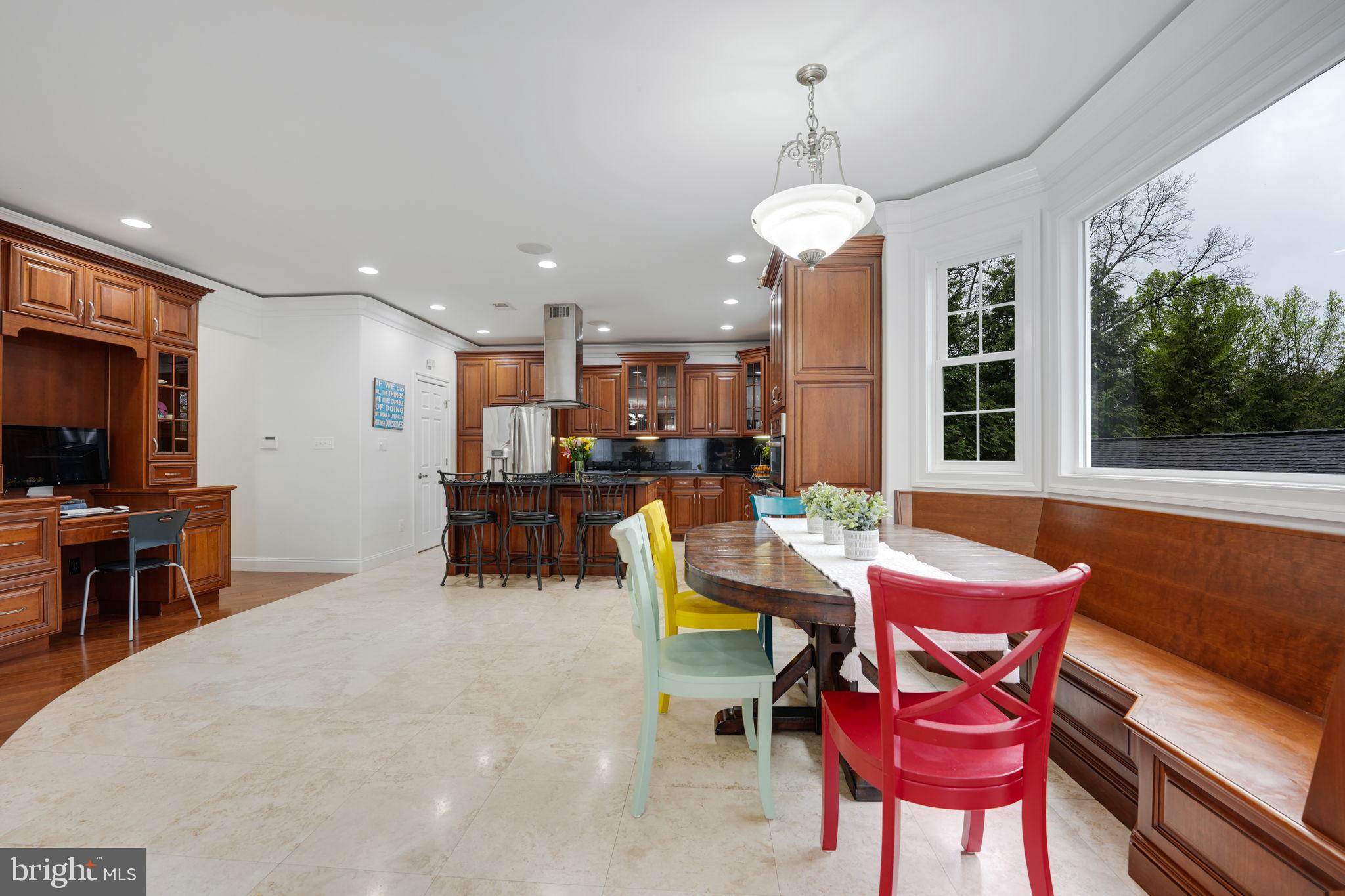 VIENNA WOODS - Residential