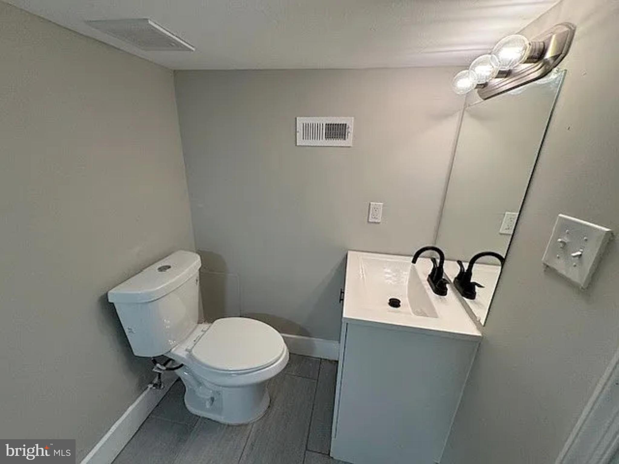 CENTRAL PARK HEIGHTS - Residential Lease