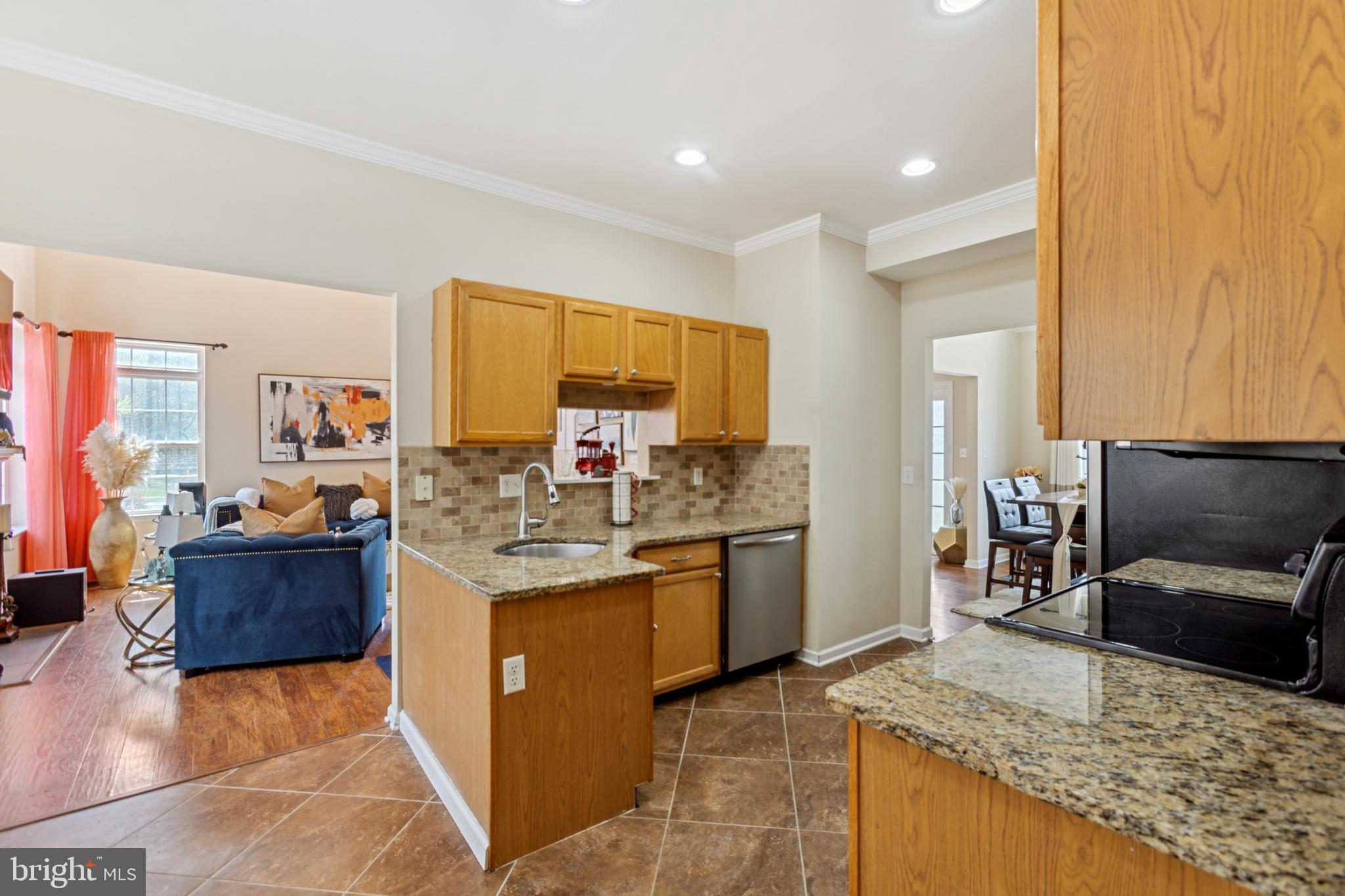 TOWNSEND STATION - Land