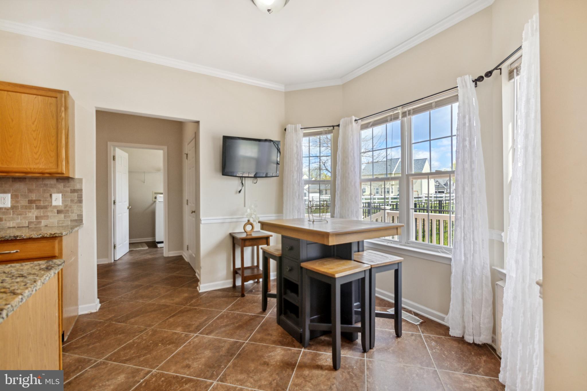 TOWNSEND STATION - Land