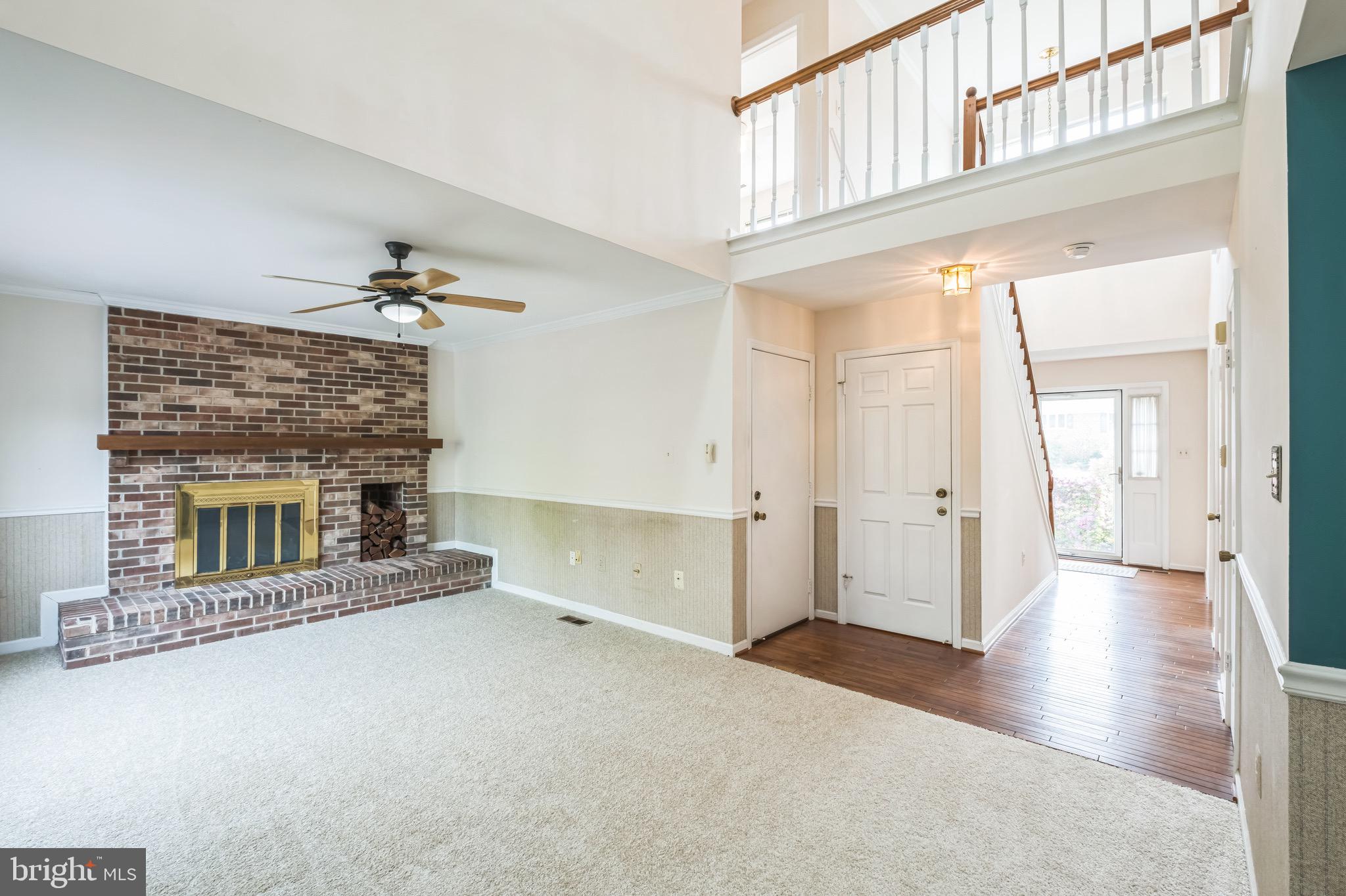 521 PARADISE COURT