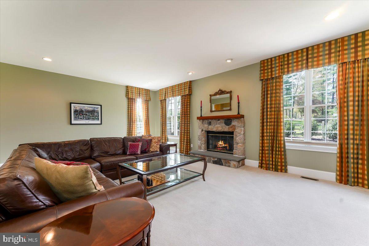 WESTTOWN CHASE - Residential