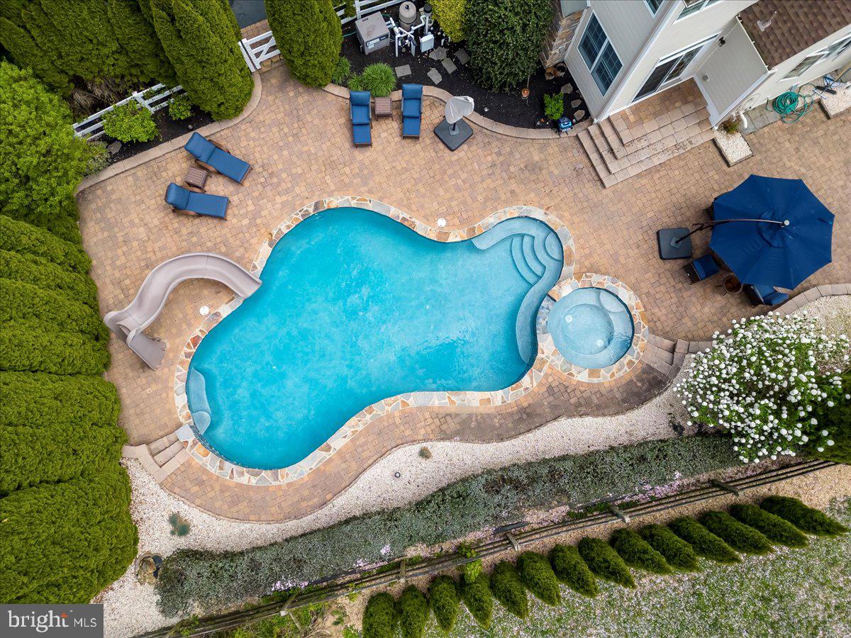 WESTTOWN CHASE - Residential