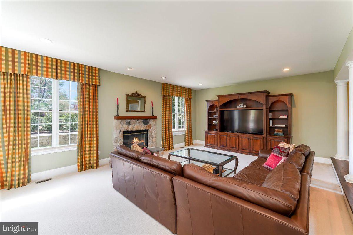 WESTTOWN CHASE - Residential