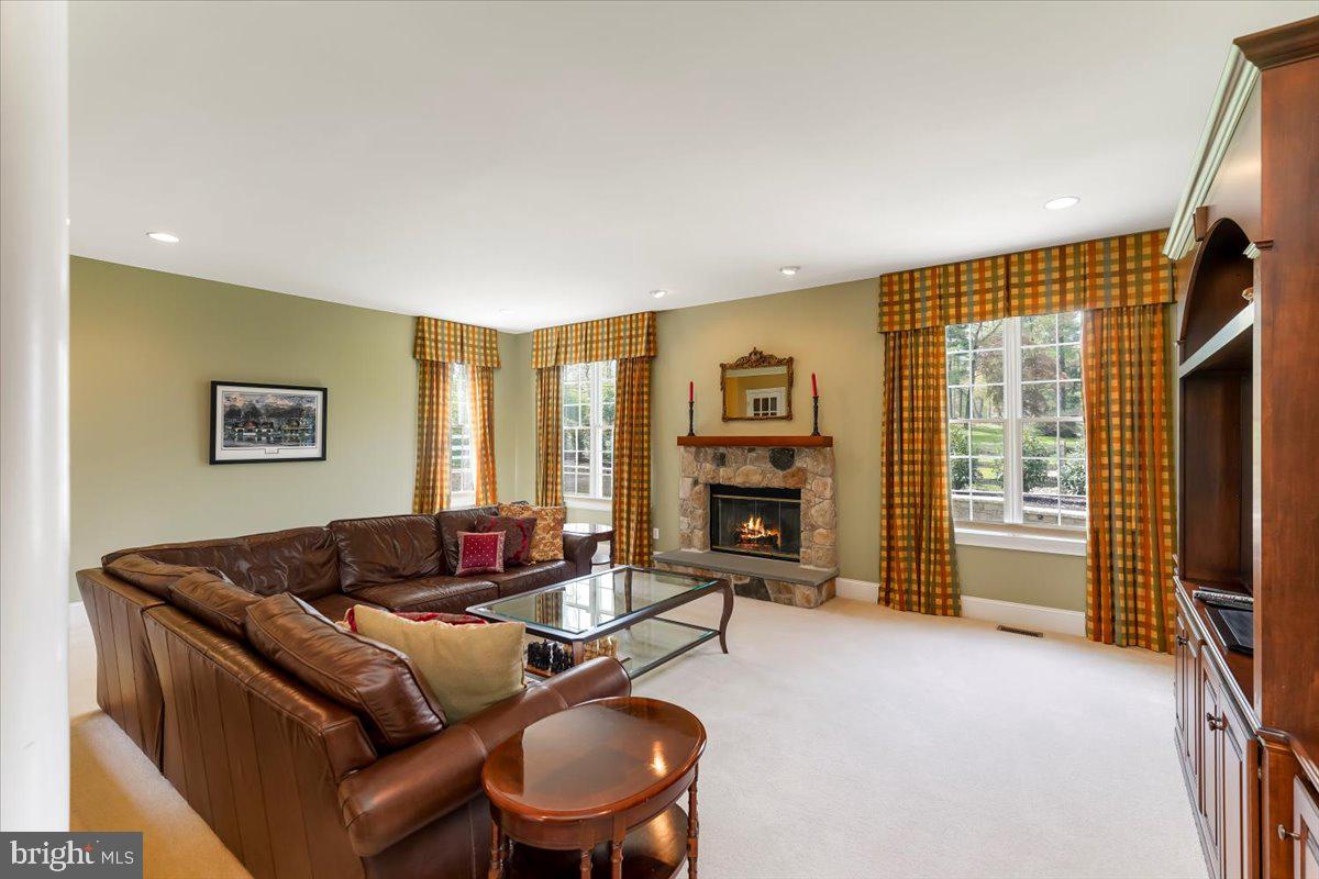 WESTTOWN CHASE - Residential