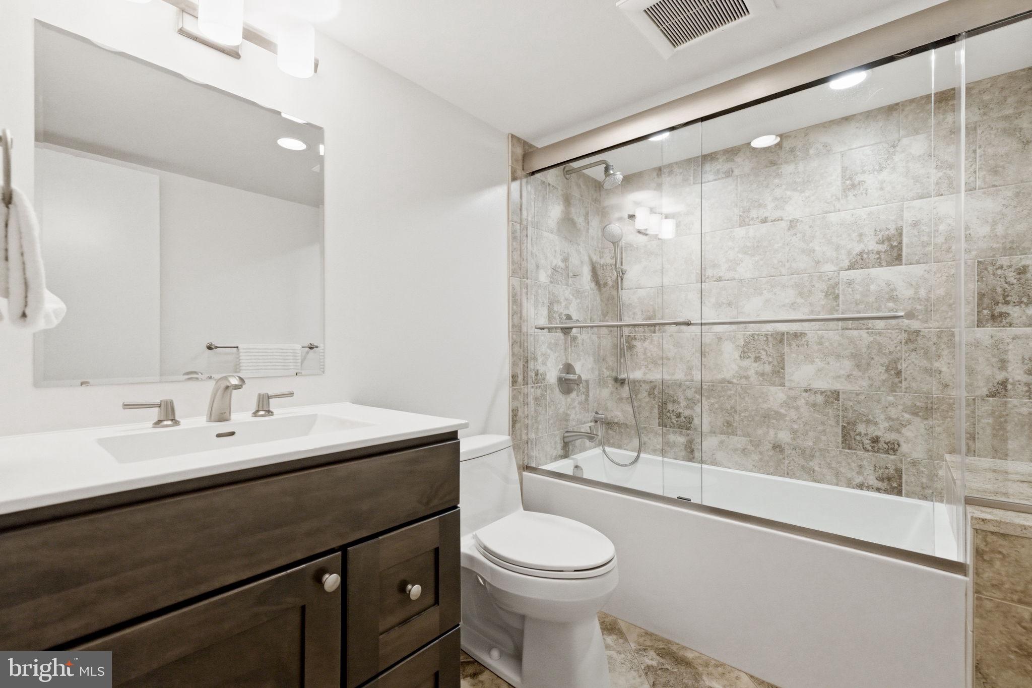 SPRINGBROOK FOREST - Residential