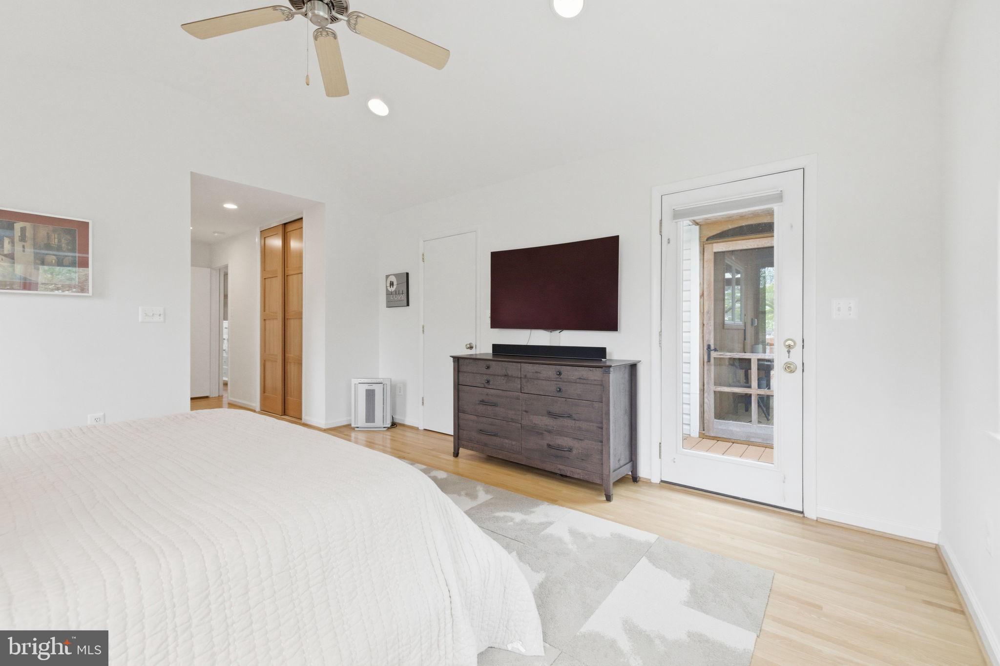 SPRINGBROOK FOREST - Residential