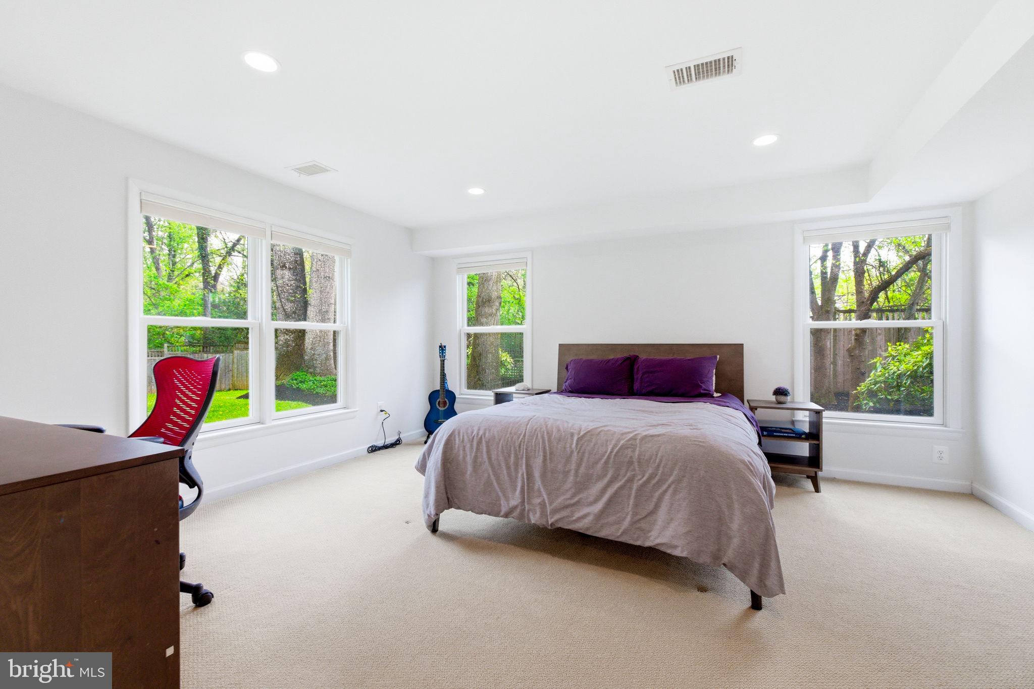 SPRINGBROOK FOREST - Residential