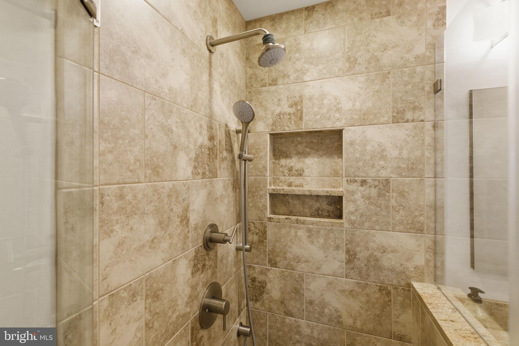 SPRINGBROOK FOREST - Residential