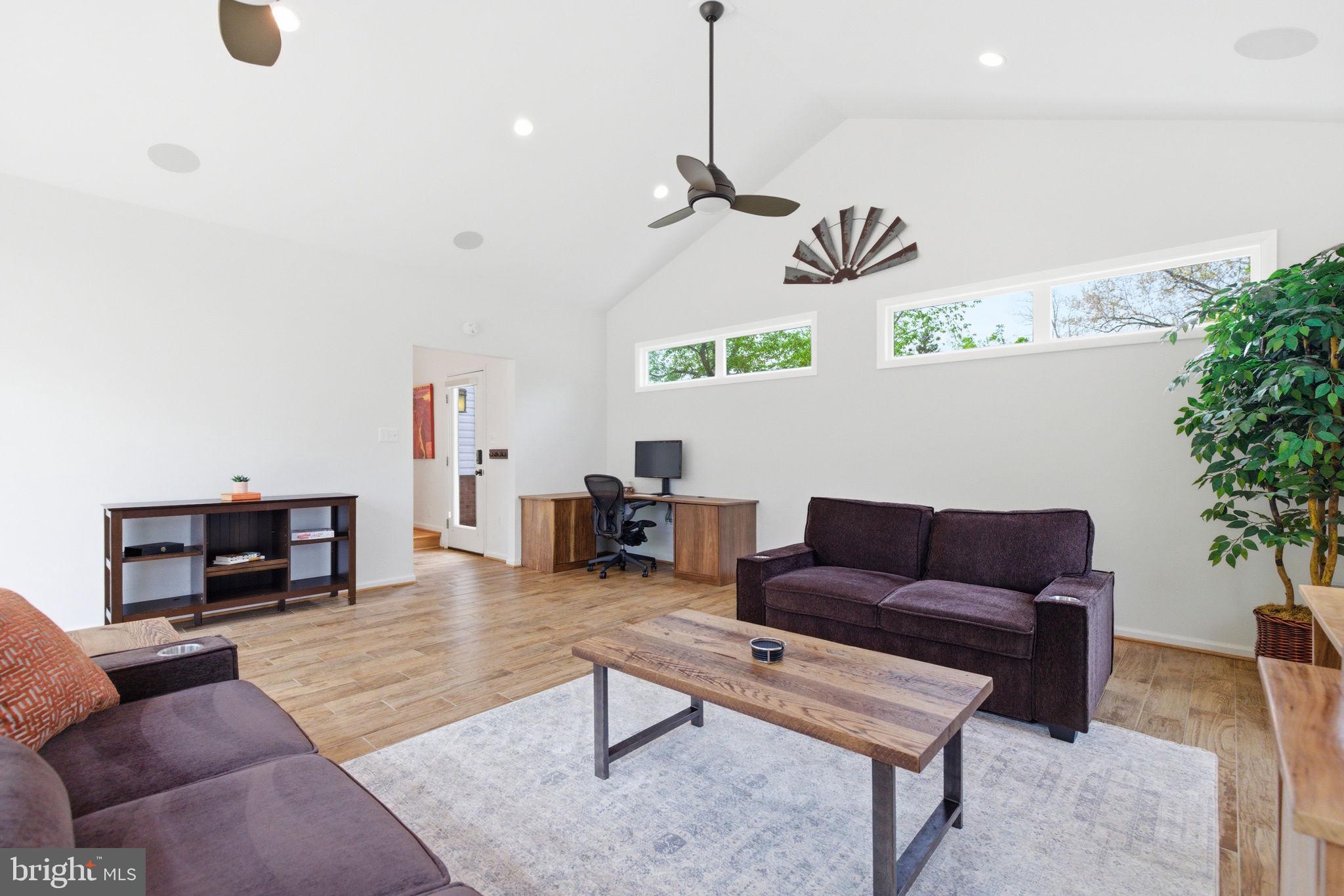 SPRINGBROOK FOREST - Residential