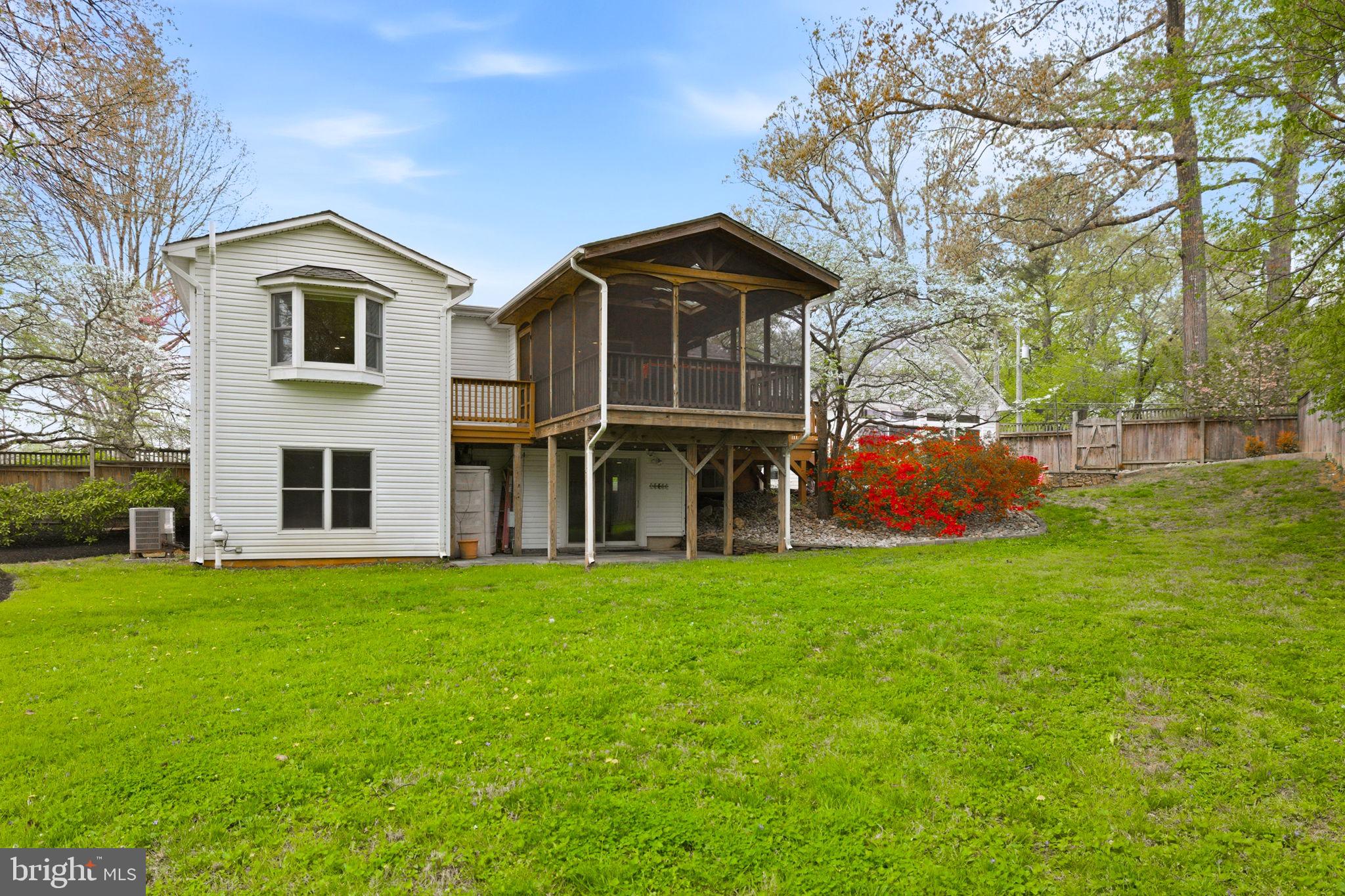 SPRINGBROOK FOREST - Residential