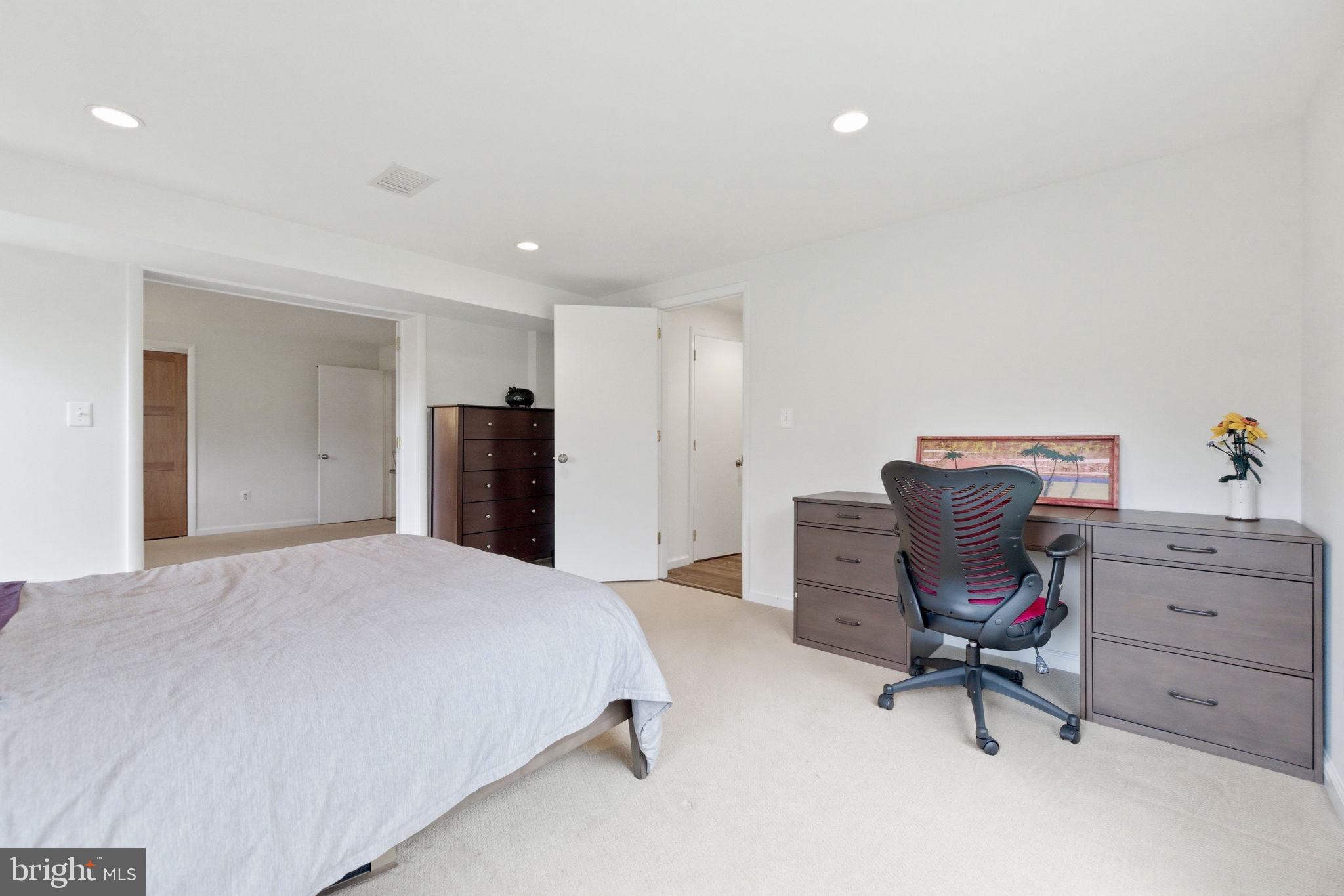 SPRINGBROOK FOREST - Residential