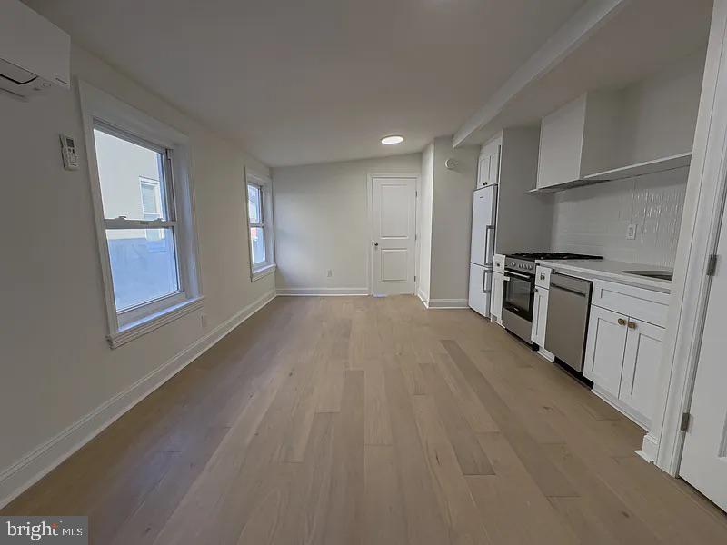 2039 GREEN STREET UNIT 3R