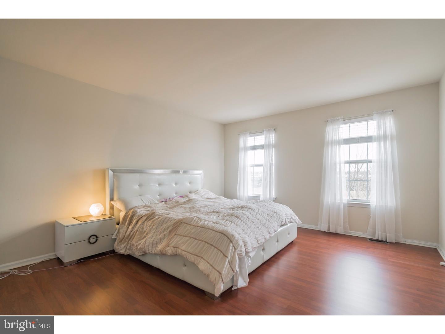 MEADOW GLEN - Residential