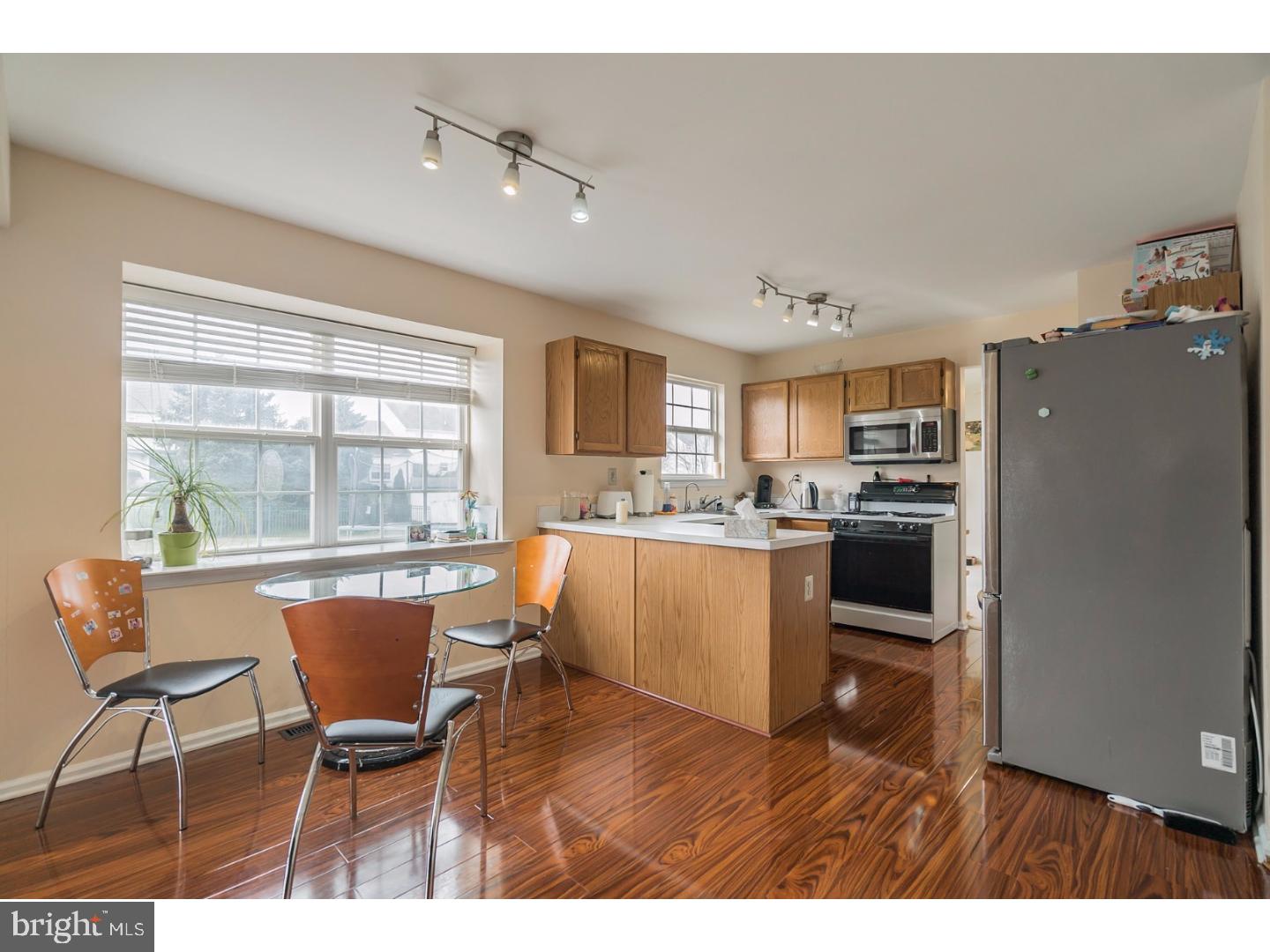 MEADOW GLEN - Residential