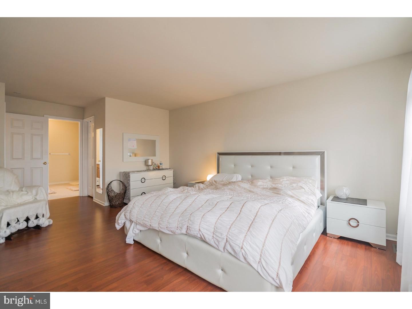 MEADOW GLEN - Residential