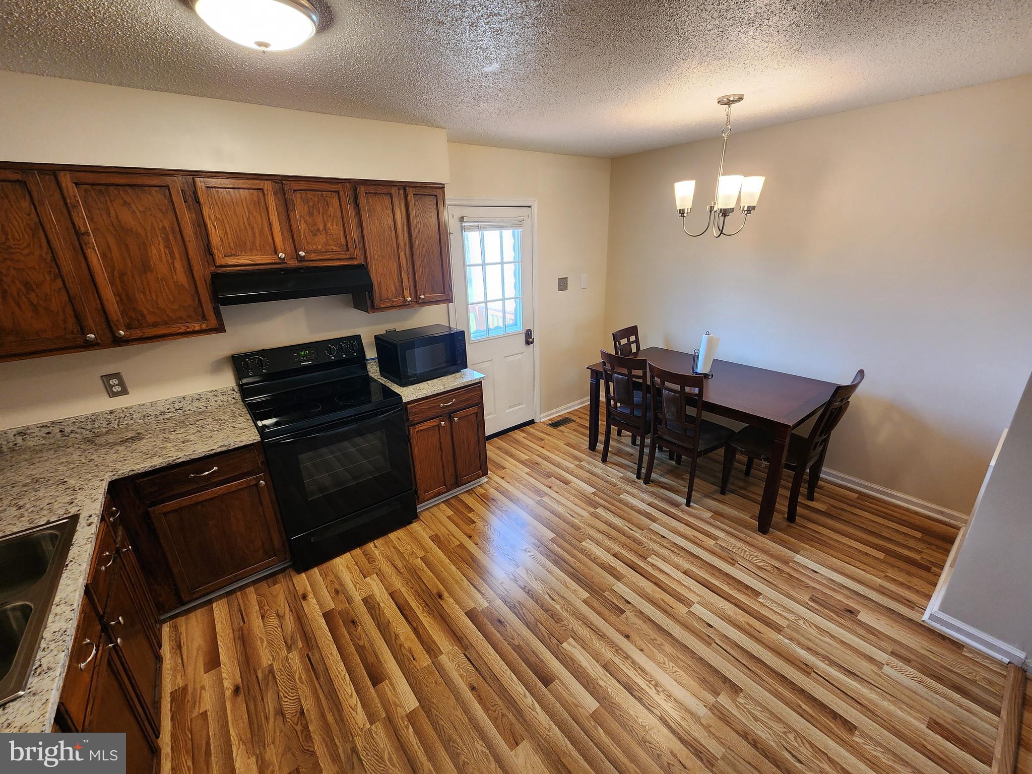 WILLOW BROOK - Residential