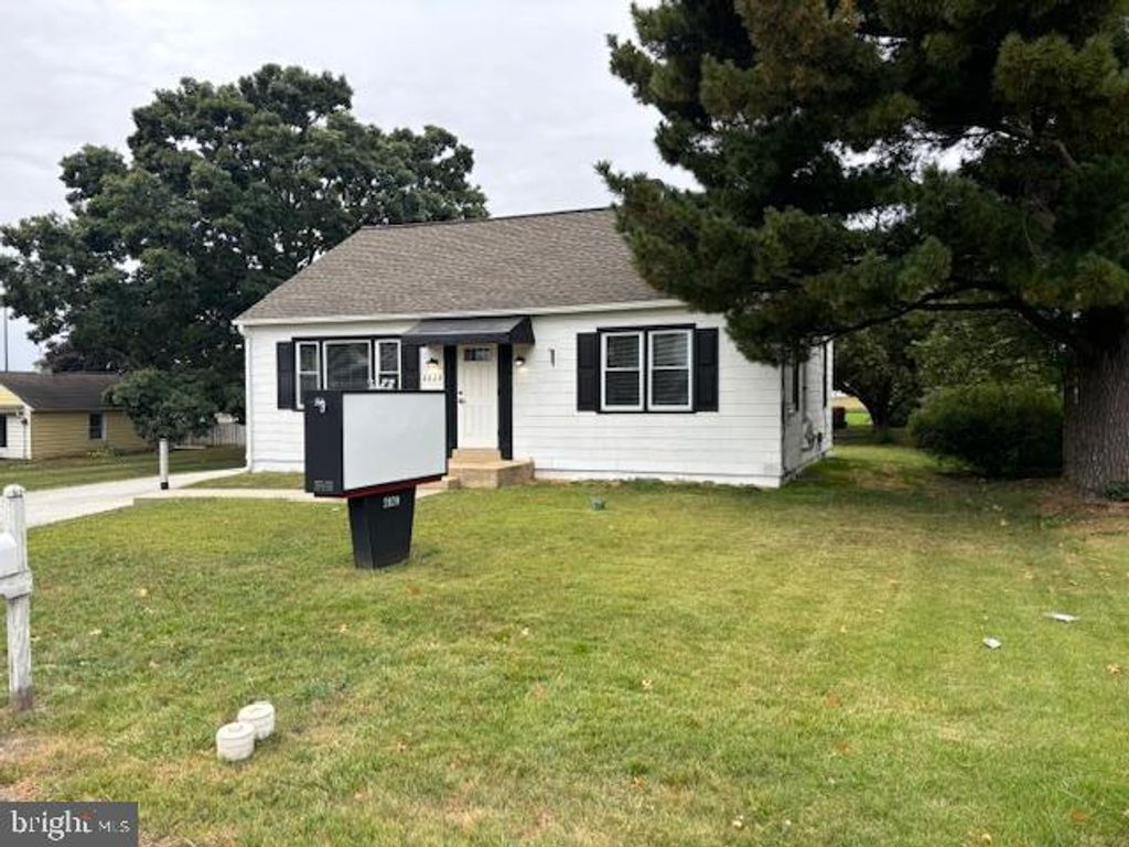 Photo of 2829 Lincoln Hwy E, Ronks, PA 17572 (MLS # PALA2057844)