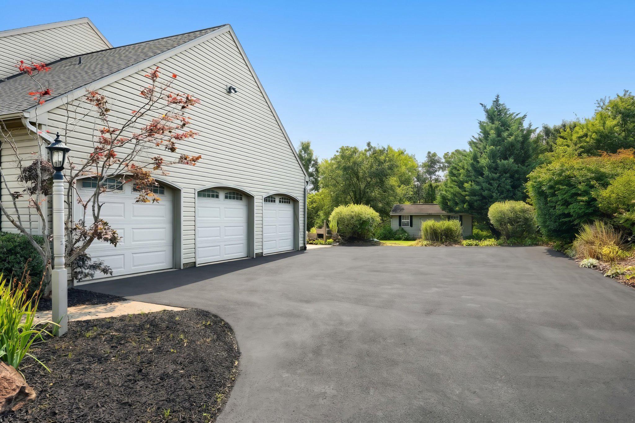 1540 LILAC ROAD