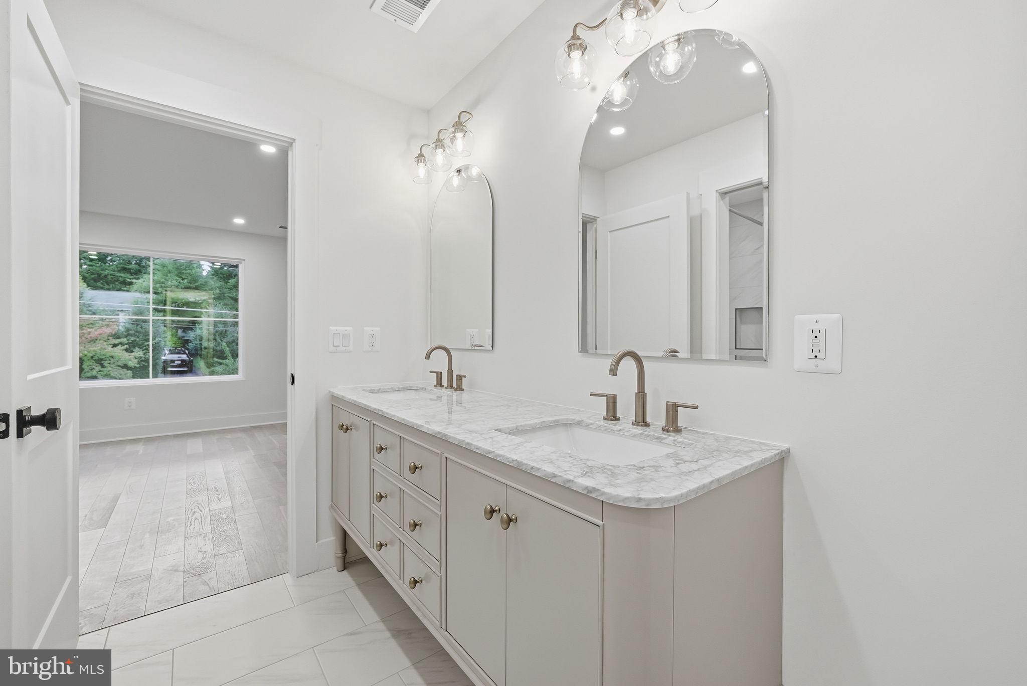 FAIRHILL ON THE BOULEVRD - Residential